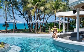 Le Meridien Phuket Mai Khao Beach Resort